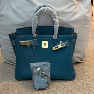 Elegant Teal Satchel Bag